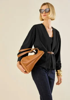 Blusa Morena Rosa Ajustada Decote V Sem Manga Padrão Preto