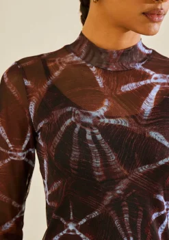 Blusa Morena Rosa Ajustada Gola Alta Manga Longa Padrão Bordo