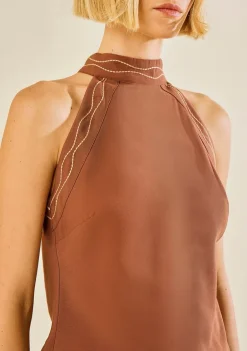 Blusa Morena Rosa Ajustada Gola Alta Sem Manga Alongada Marrom