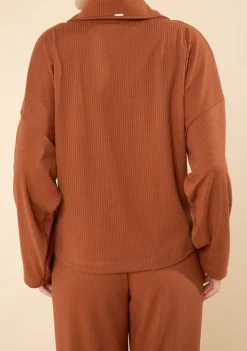 Blusa Morena Rosa Ajustada Gola Clássica Manga Longa Padrão Marrom