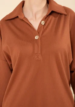 Blusa Morena Rosa Ajustada Gola Clássica Manga Longa Padrão Marrom