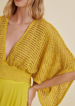 Blusa Morena Rosa Decote V Manga Curta Detalhe Barra Amarelo