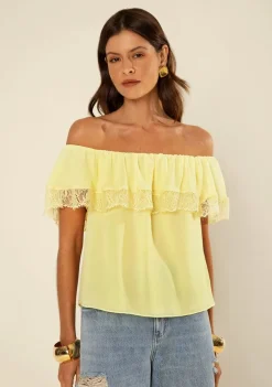 Blusa Morena Rosa Solta Ombro A Ombro Sem Manga Padrão Amarelo