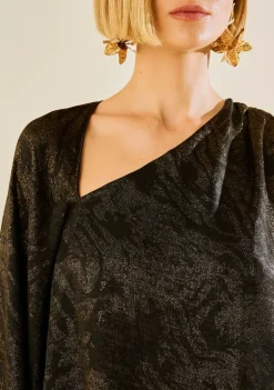 Blusa Morena Rosa Solta Um Ombro Só Manga Longa Padrão Preto