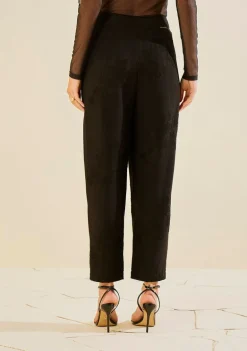 Calça Morena Rosa Cenoura Alta Preto
