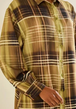 Camisa Morena Rosa Solta Gola Clássica Manga Longa Padrão Verde