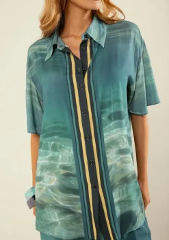 Camisa Morena Rosa Solta Gola Clássica Manga Curta Padrão Verde
