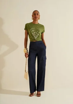 Camiseta Morena Rosa Solta Decote Careca Manga Curta Padrão Verde