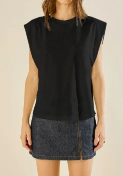 Regata Morena Rosa Ajustada Gola Alta Padrão Preto