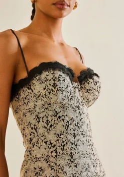 Vestido Ajustado Decote Costas Com Alca Midi Bege