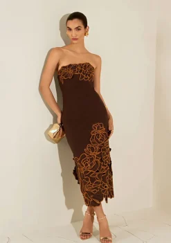 Vestido Ajustado Decote Reto Sem Manga Midi Marrom