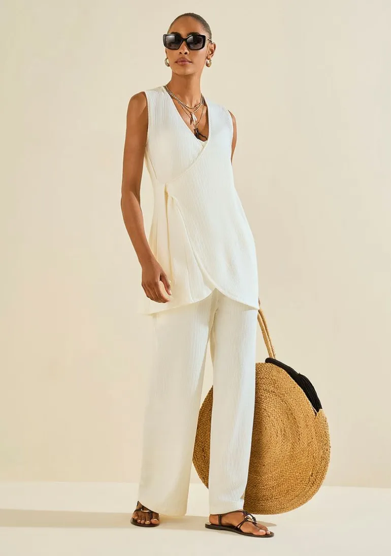 Vestido Curto Alvéolo Branco