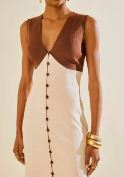 Vestido Morena Rosa Ajustado Decote V Manga Curta Midi Bege
