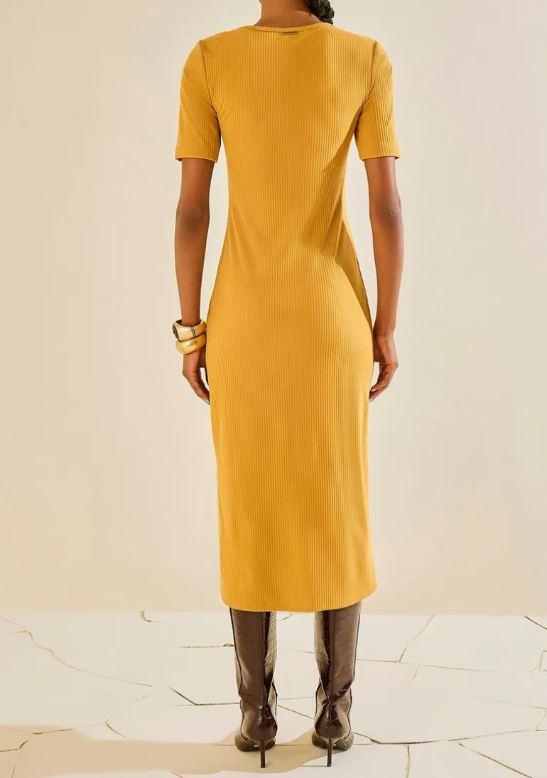 Vestido Morena Rosa Ajustado Decote Reto Manga Curta Midi Amarelo